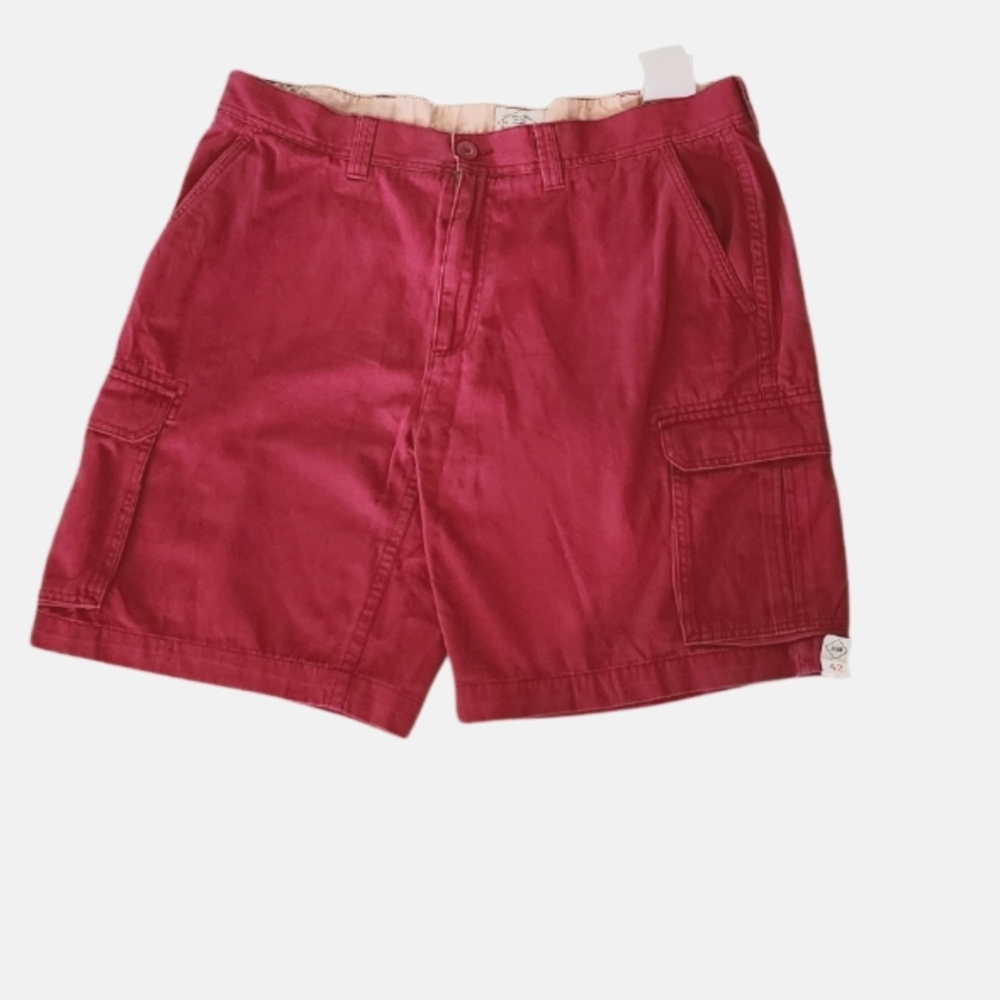 DUSTY RED CLASSIC CARGO SHORTS SZ 42 NWT